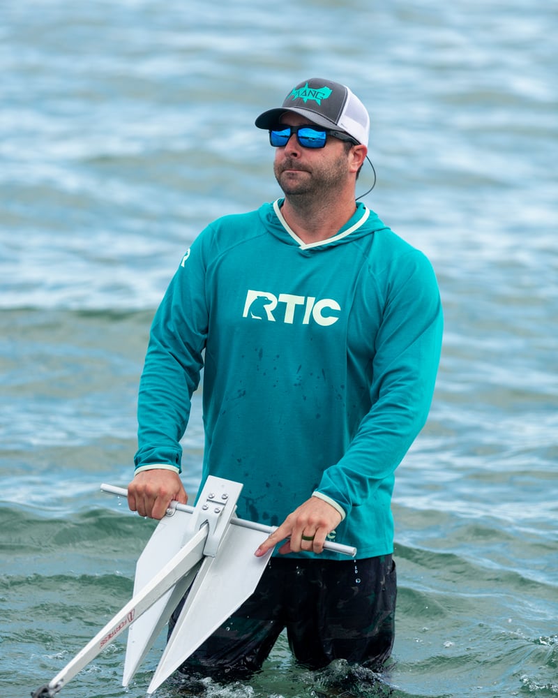 Men's R-Tech Sun Hoodie Deep Harbor | Rtic Gear|Clearance